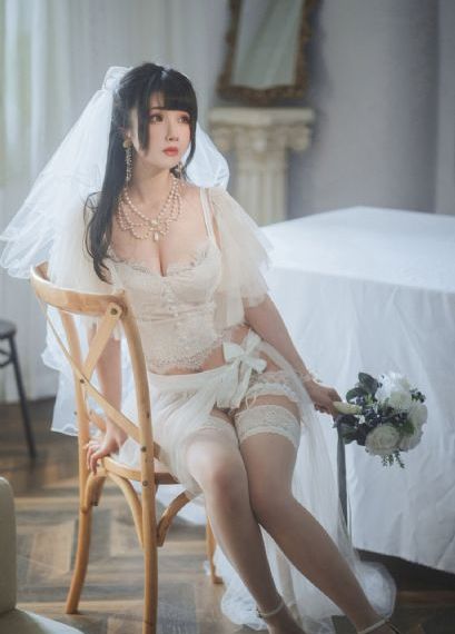 欧美老奶奶人兽交_BD国语超清免费观看